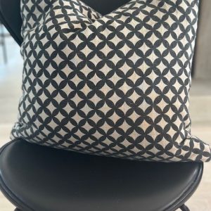 Star 6RNB Svart beige ruta