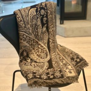 E204 Paisley mocca mouse beige