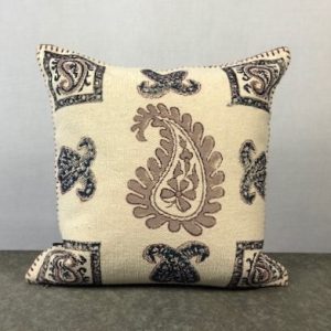 Grovt  kuddfodral stort mönster puder rosa med blågrönt